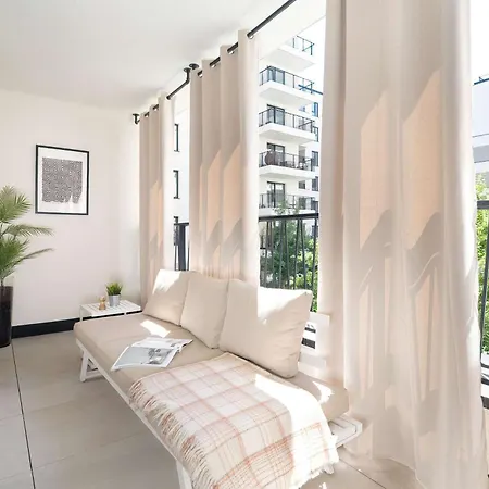 Unique 2-bedroom With Balcony Parking By Renters Prestige * 波兹南