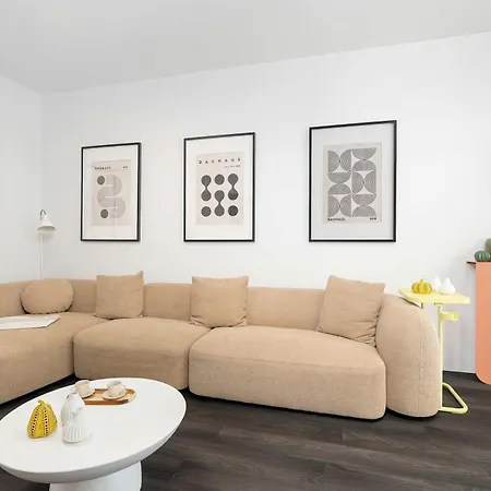 Unique 2-bedroom With Balcony Parking By Renters Prestige 公寓 波兹南