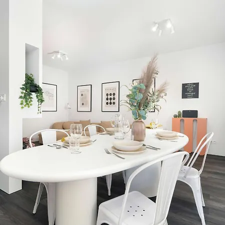 Unique 2-bedroom With Balcony Parking By Renters Prestige 波兹南