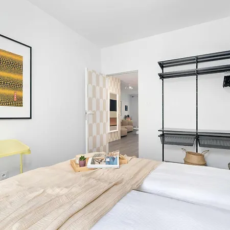 公寓 Unique 2-bedroom With Balcony Parking By Renters Prestige