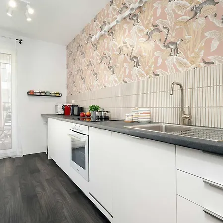Unique 2-bedroom With Balcony Parking By Renters Prestige * Poznan