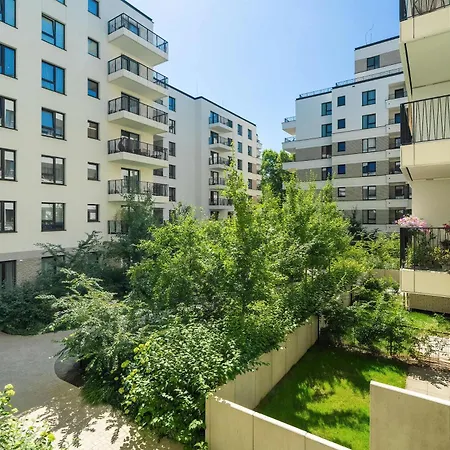 Unique 2-bedroom With Balcony Parking By Renters Prestige 公寓 波兹南